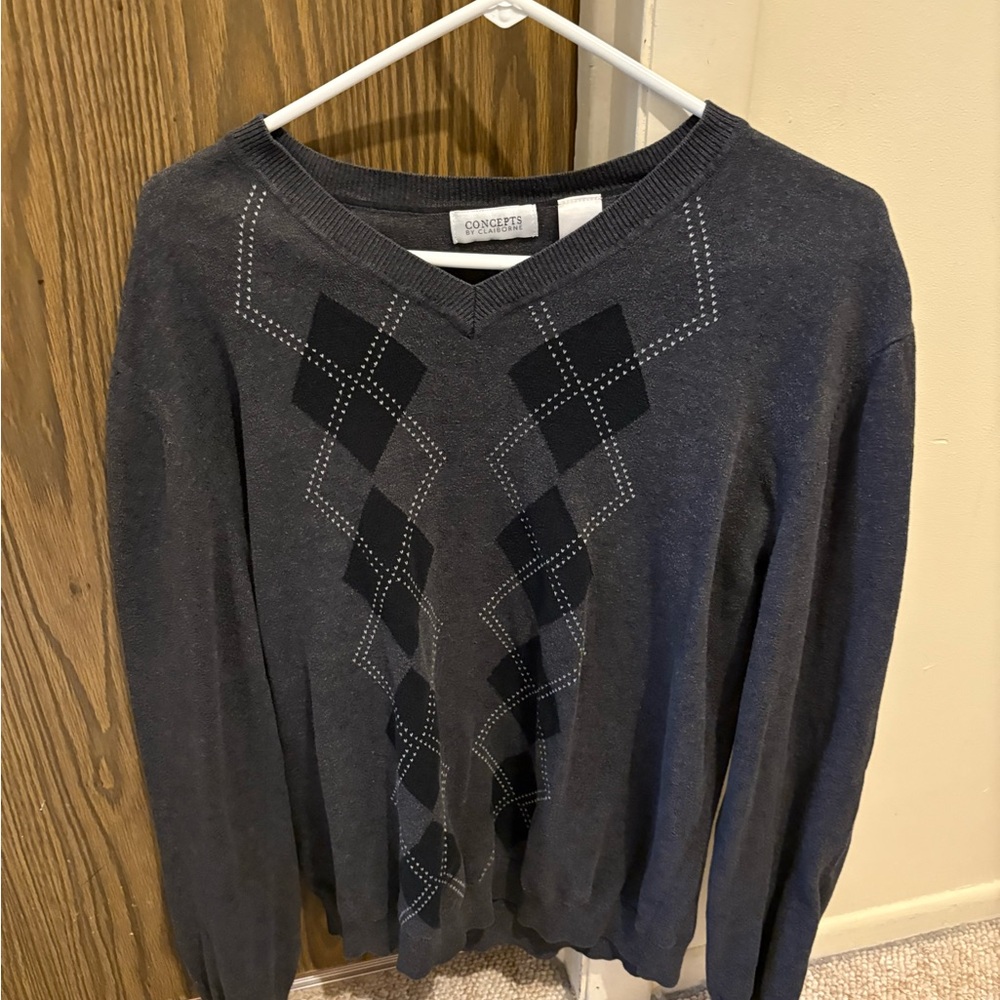 Claiborne Men’s Gray Argyle Sweater -Size: Large